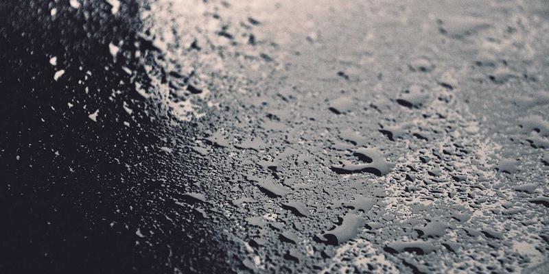 当爱情遇上文化差异：压力管理、情绪支持与在线心理咨询如何化解伴侣冲突