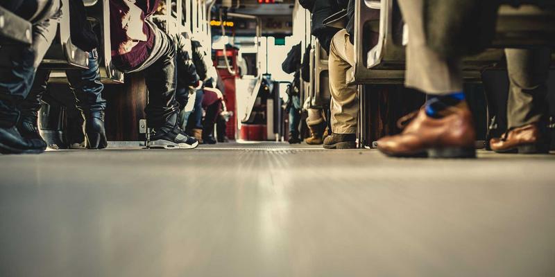 情感咨询如何重塑人际关系与心理健康:专业服务与压力管理指南